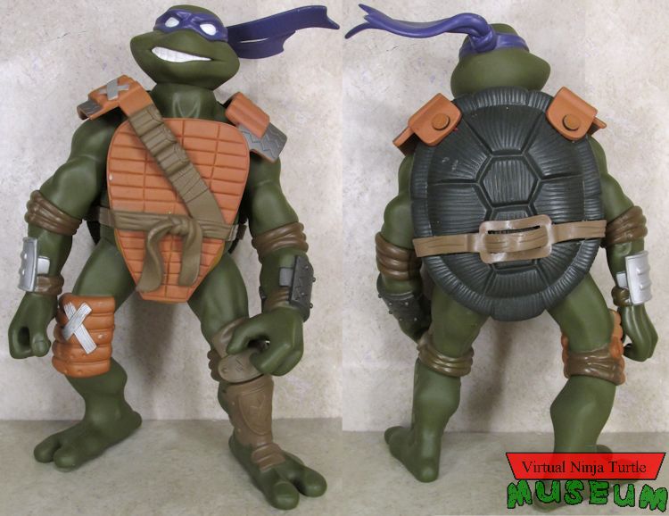 Giant Fightin' Gear Donatello front and back