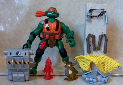 Monster Trapper Michelangelo with accessories