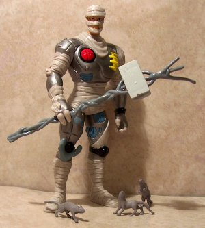 Rat King with weapons