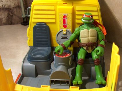 Michelangelo in driver's seat