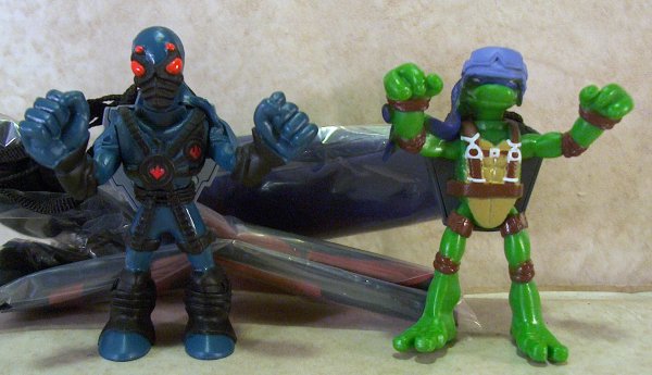 Mini Mutants Aerial Assault Donatello & Foot Ninja
