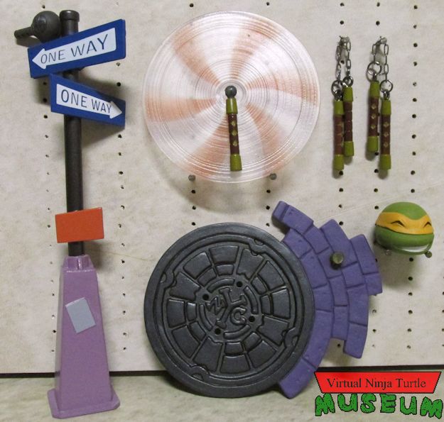 Revoltech Michelangelo's accessories