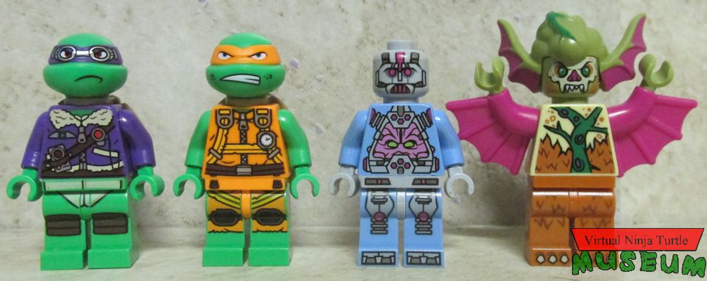 Donatello, Michelangelo, Kirby Bat and Kraang