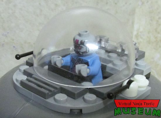 Kraang in pilot's seat