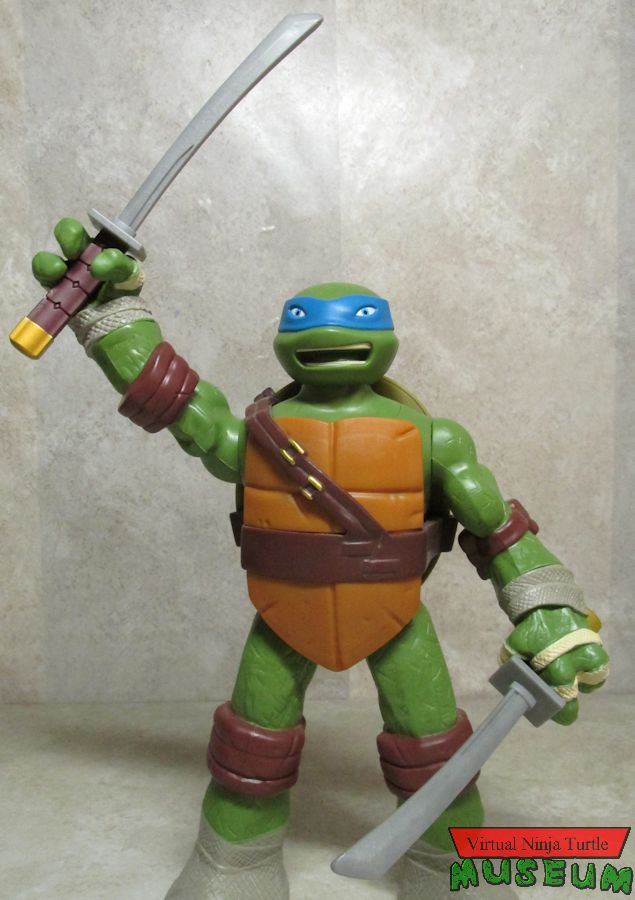 Head Droppin Leonardo with swords