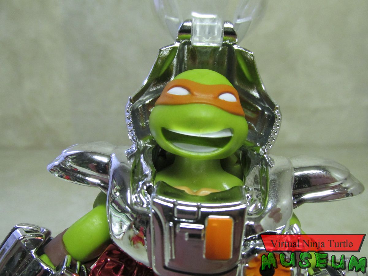 Metal Mutant Mikey helmet open