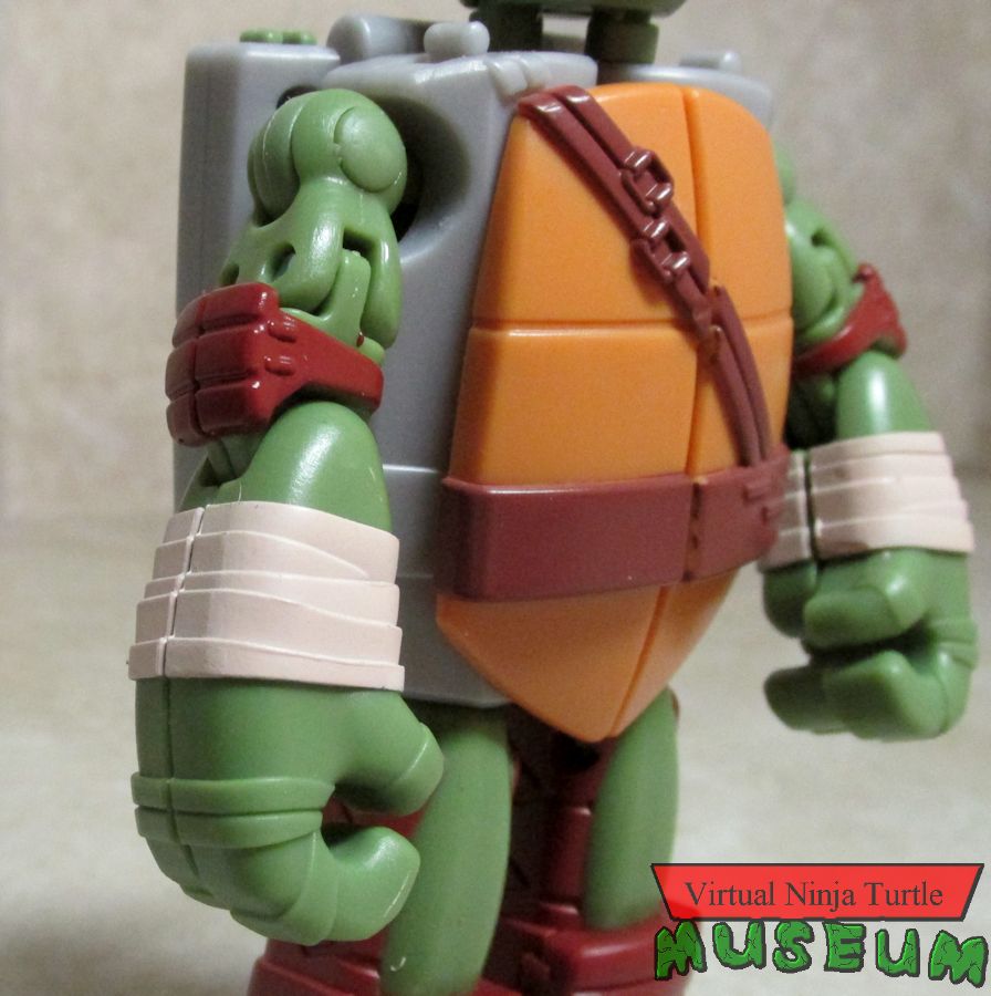 Ninja Turtle into Weapon Leonardo shoulder joints
