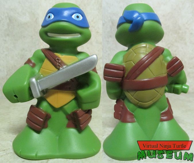 Leonardo bath squirter front and back