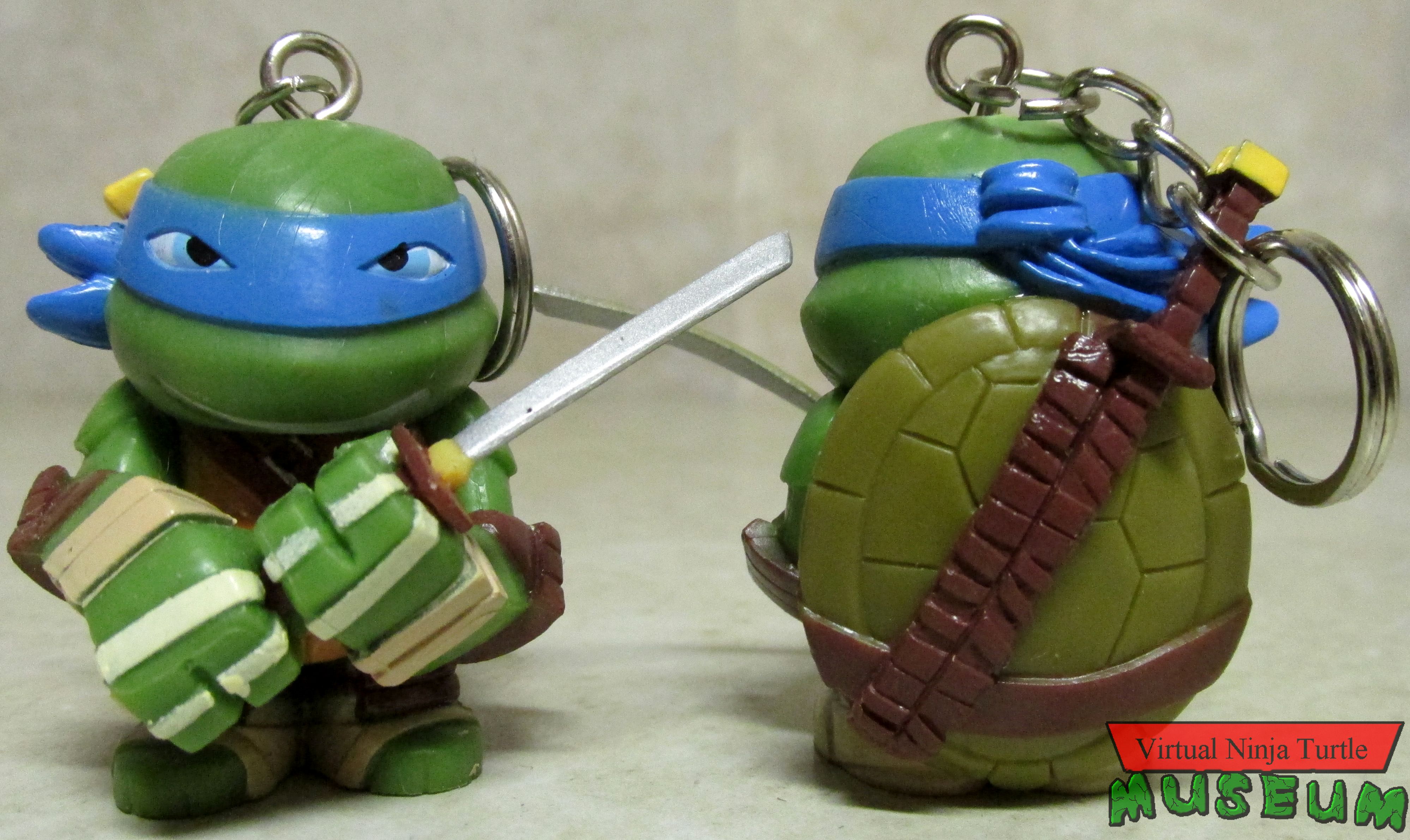 Goldie Leonardo Keyring front and back