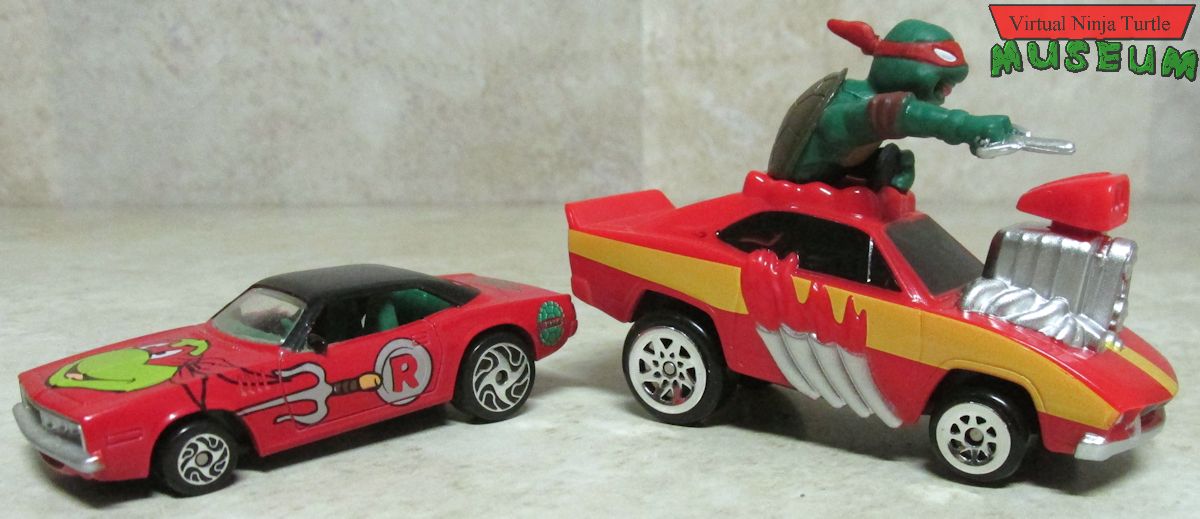 Talking Raph with Johnny Lightning vehicle
