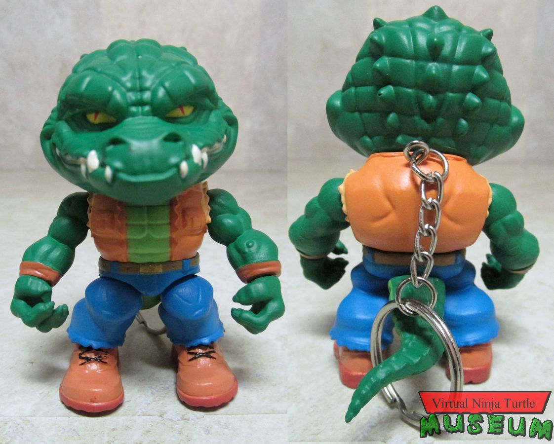 keychain Leatherhead front and back