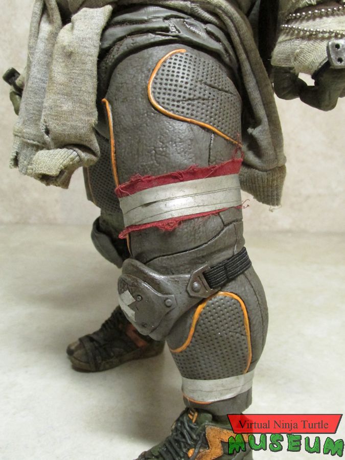 Michelangelo leg detail