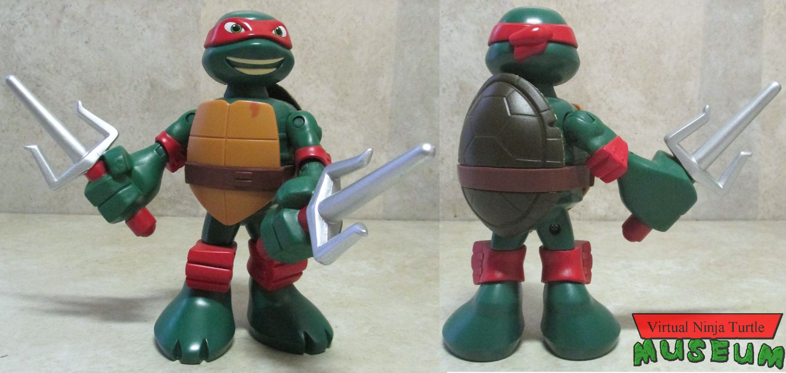 Sai-Swinging Raph front and back