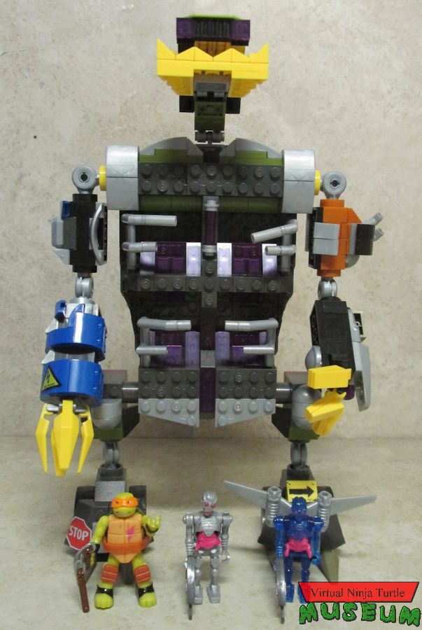 Transforming Turtle Mech with Michelangelo & Kraangdroids