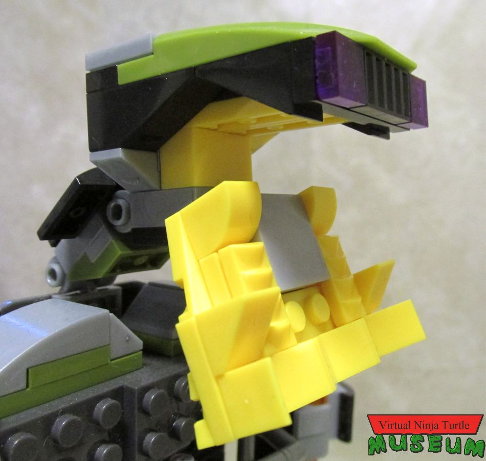 Turtle Mech with jaw open