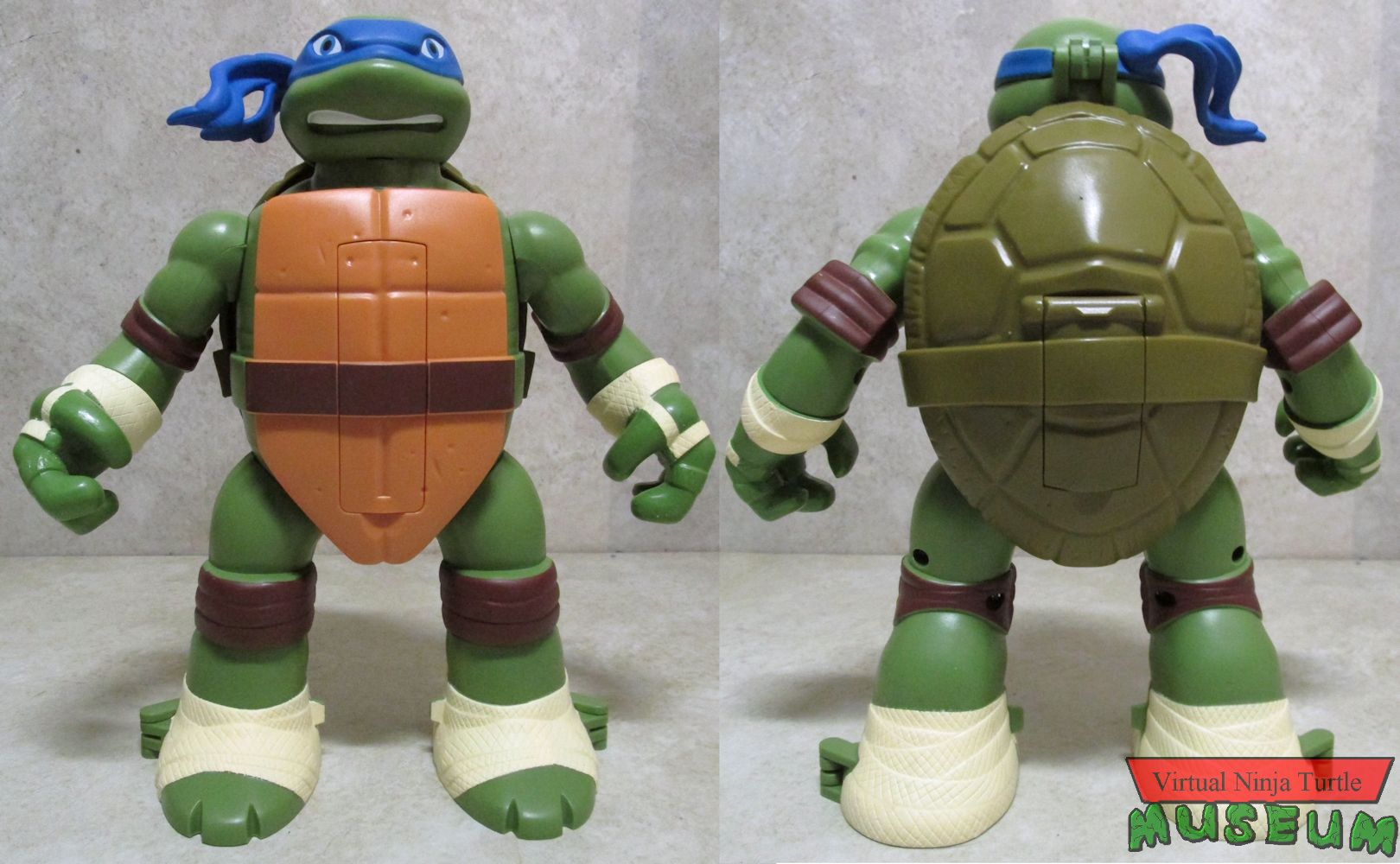 Leo's Surprise Attack Playset front and back closed