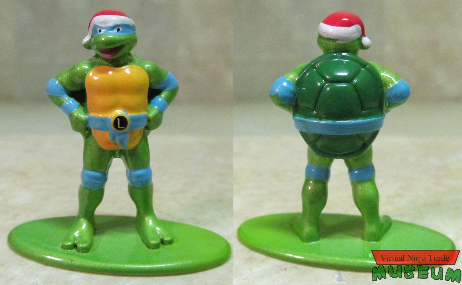 Santa Leonardo front and back