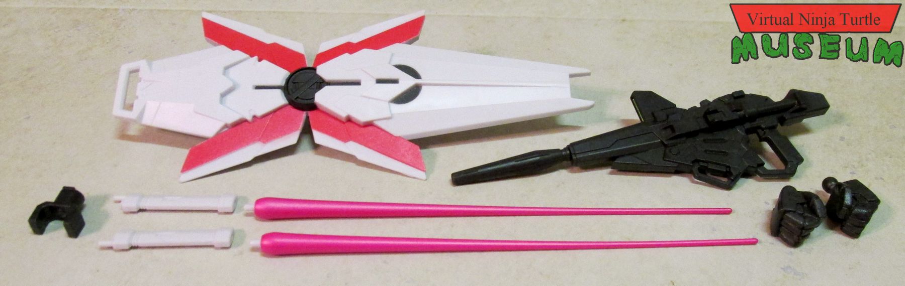 Unicorn Gundam accessories