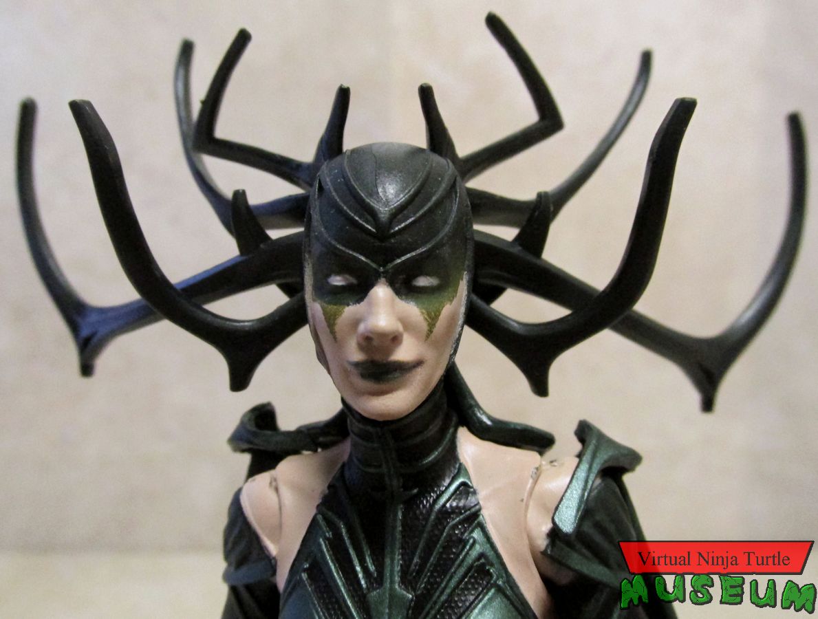 Hela with crown