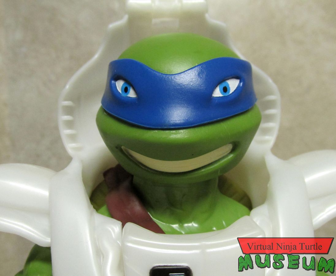 Dimension X Leonardo close up