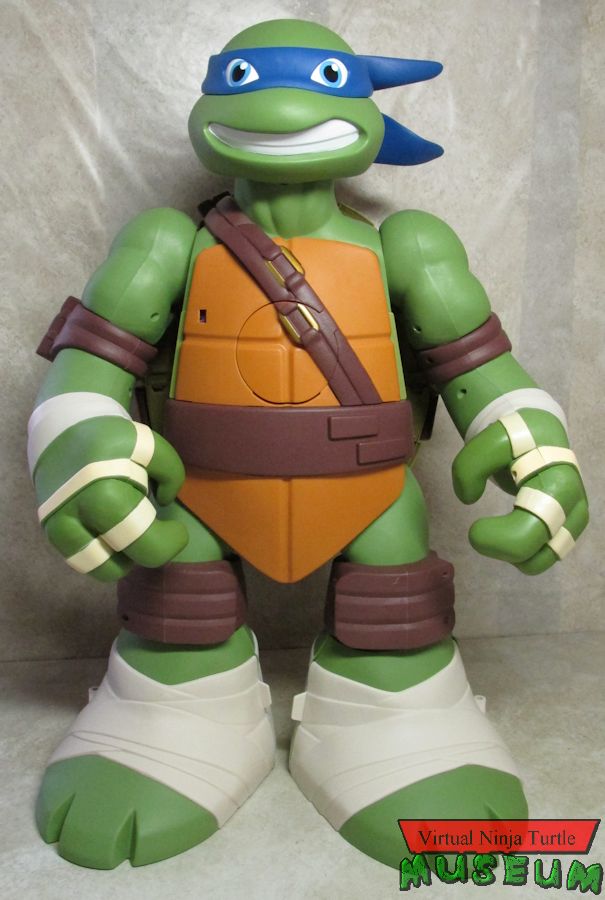 teenage mutant ninja turtles giant leonardo playset